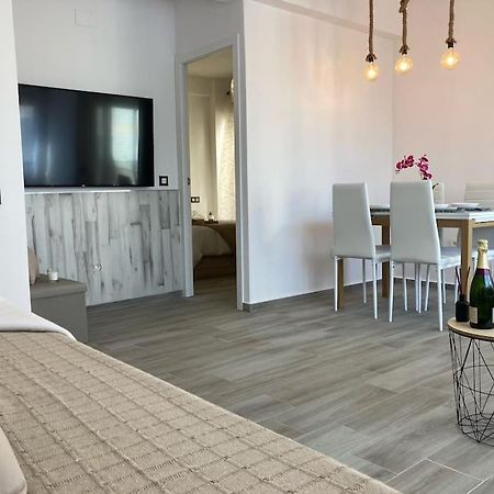 Coqueto Apartamento De Playa Con Piscina Y Terraza Valencia Exteriör bild