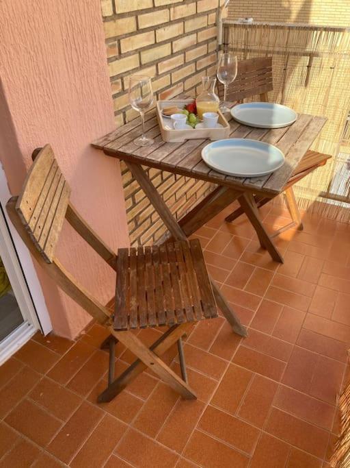 Coqueto Apartamento De Playa Con Piscina Y Terraza Valencia Exteriör bild