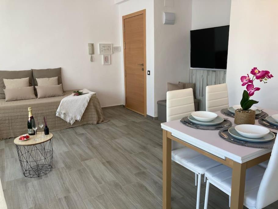 Coqueto Apartamento De Playa Con Piscina Y Terraza Valencia Exteriör bild